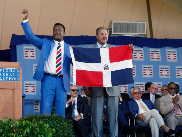 Pedro Martinez (left) at the Hall of Fame induction ceremony. (AP Photo/Mike Groll)